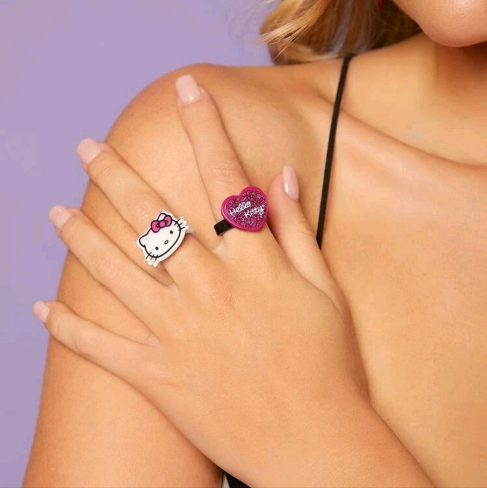 SET! 2 Hello Kitty Rings - Picture 3 of 6